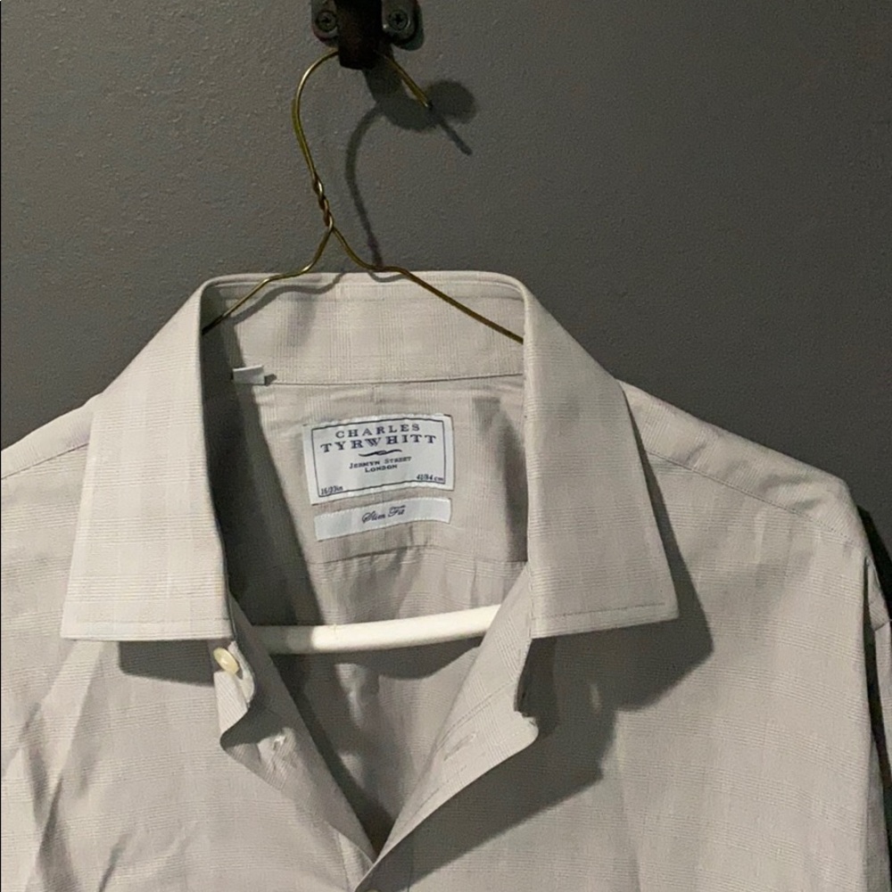 Men’s gray plaid dress shirt